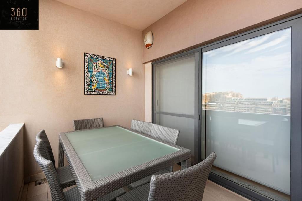 One Of A Kind, Seafront Property In St Georges Bay By 360 Estates سانت جوليان المظهر الخارجي الصورة